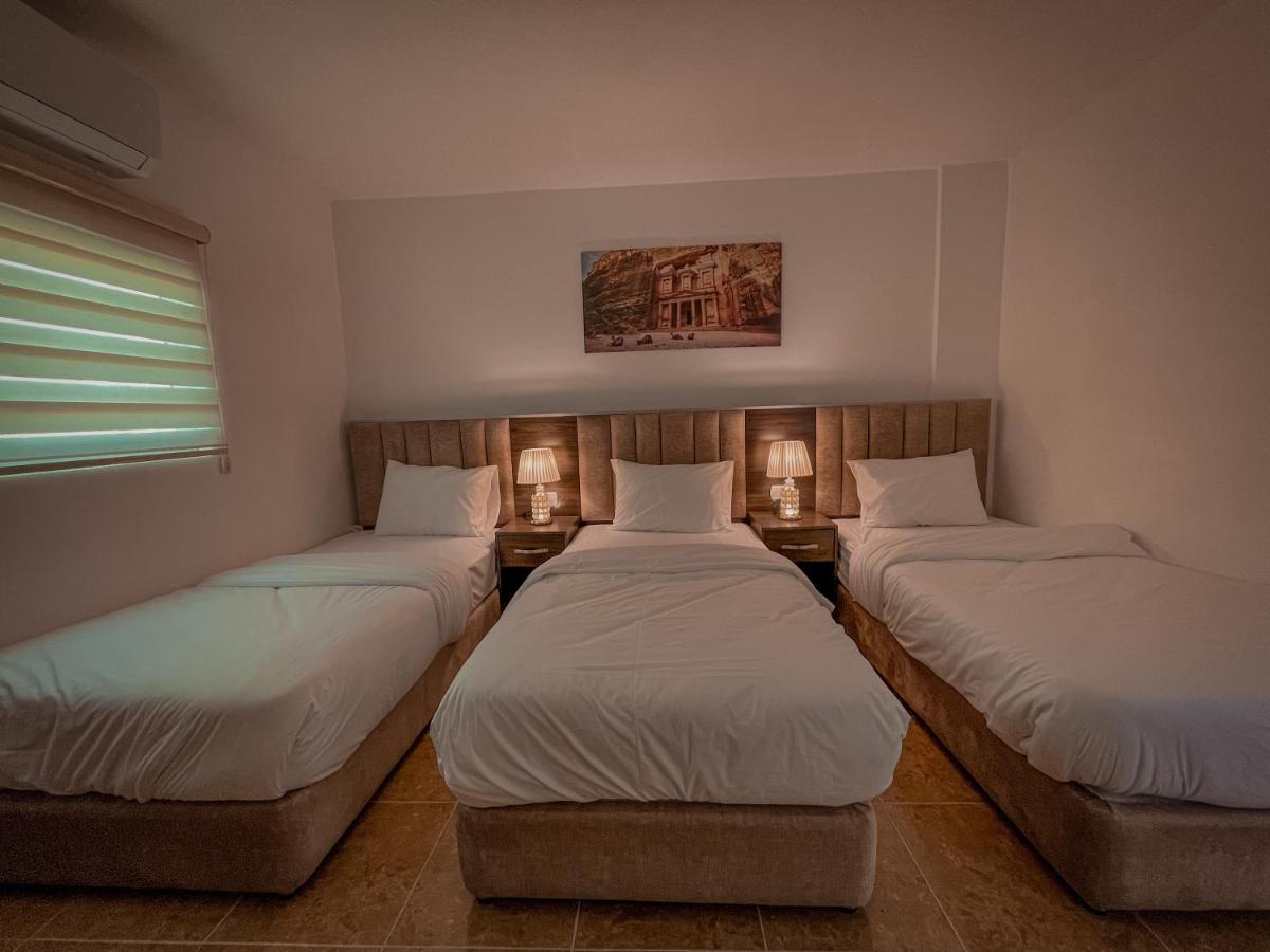 Petra Jewel Luxury Hotel Вади Муса Екстериор снимка